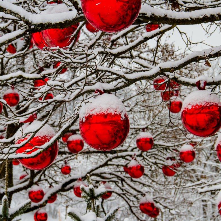 Weihnachtskugeln-837140-03__