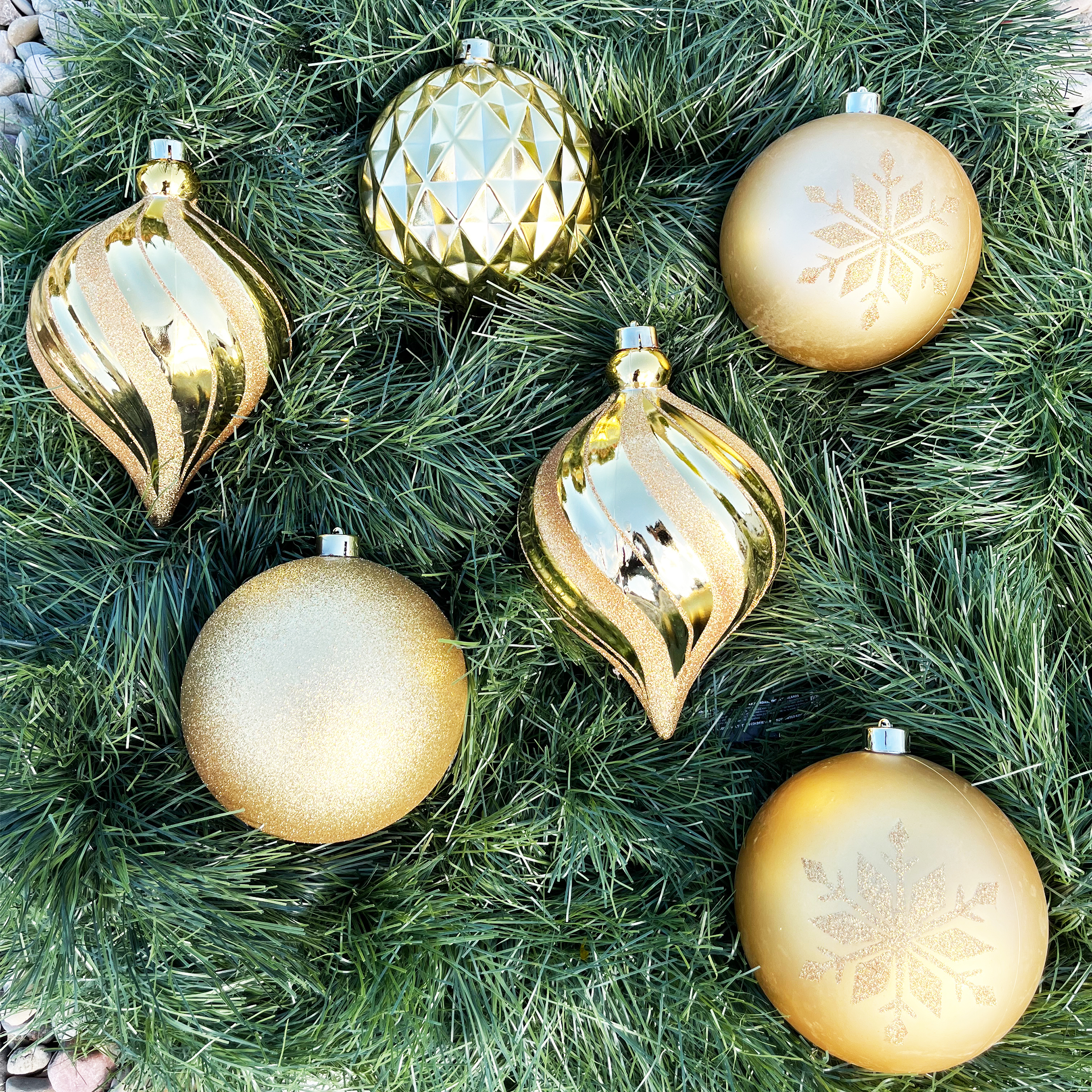022566XsstSTgxTQbL1 6 x Weihnachtskugeln aus Kunststoff Ø 15 cm im Retro-Vintage-Look
