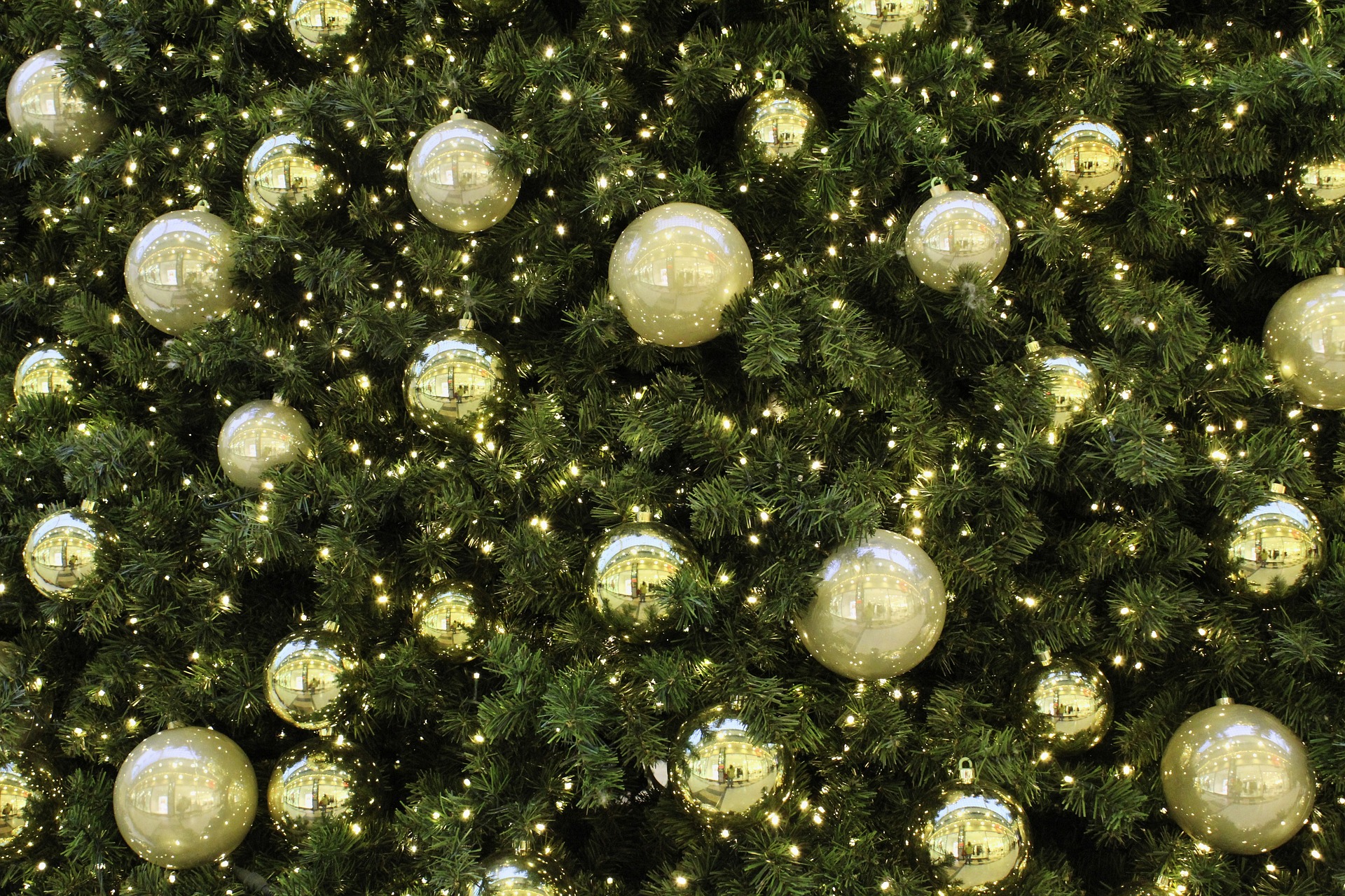weihnachtskugeln-aussen-_1920